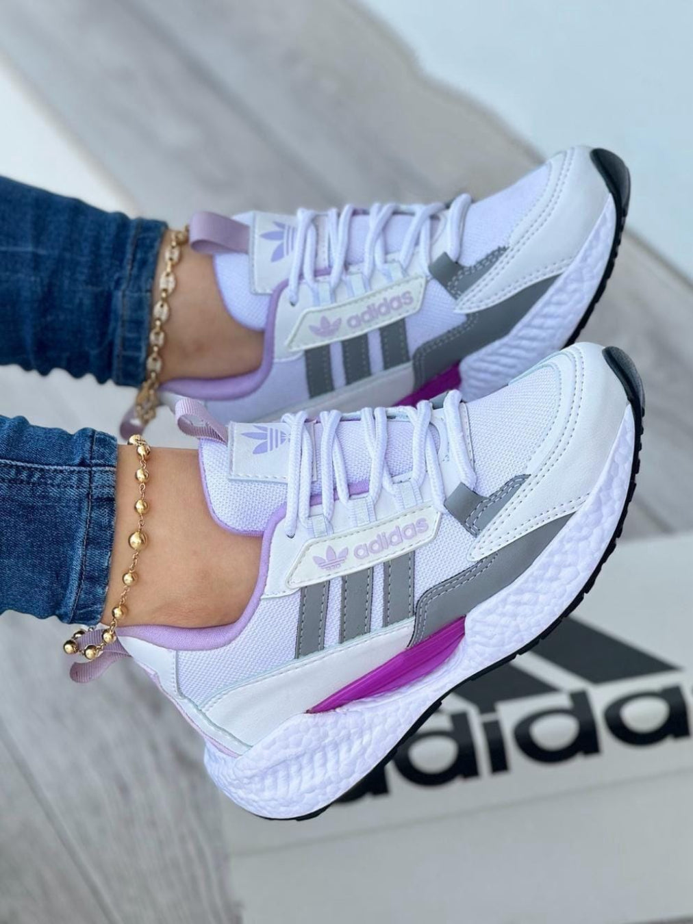 Adidas Stom Dama