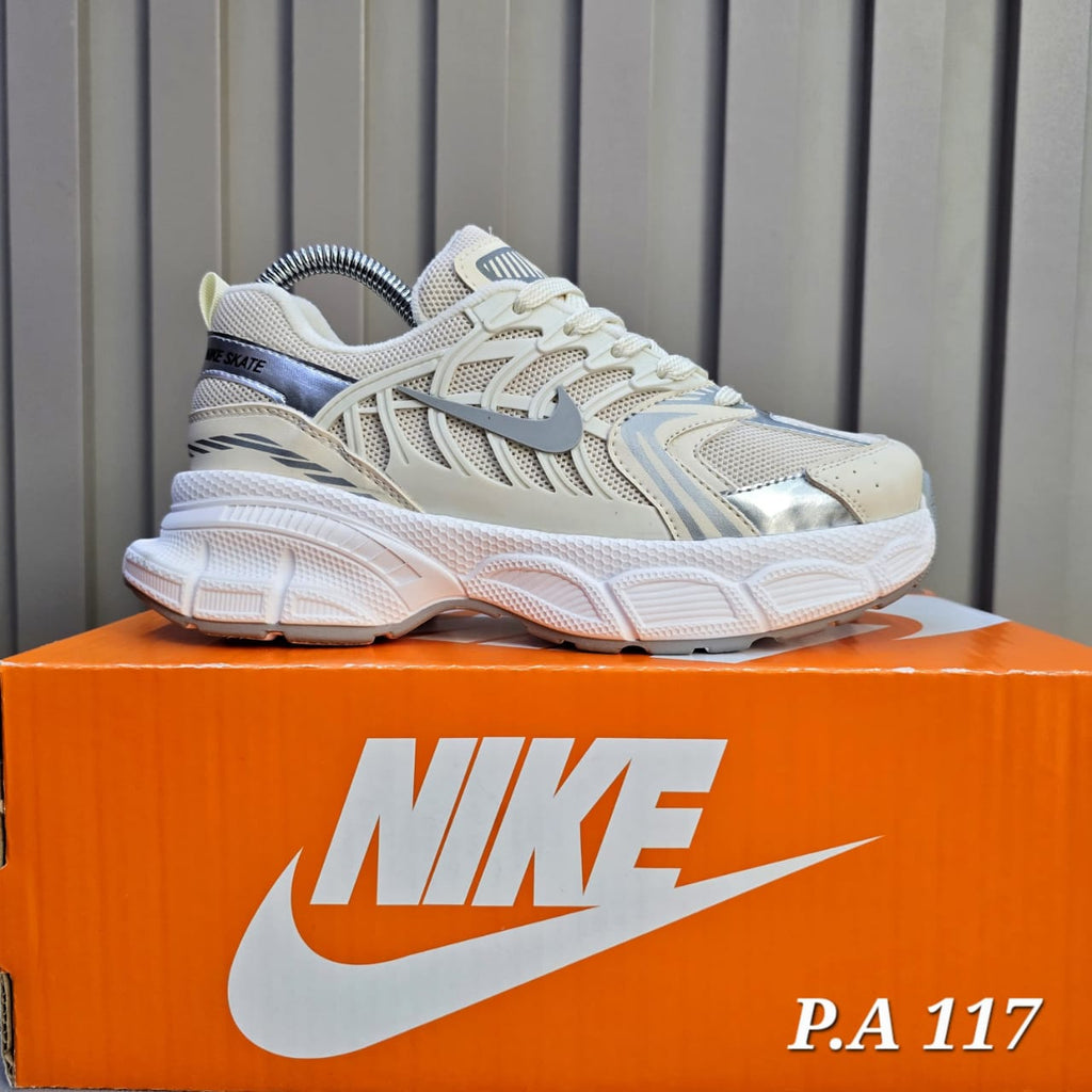 Nike Stake Dama