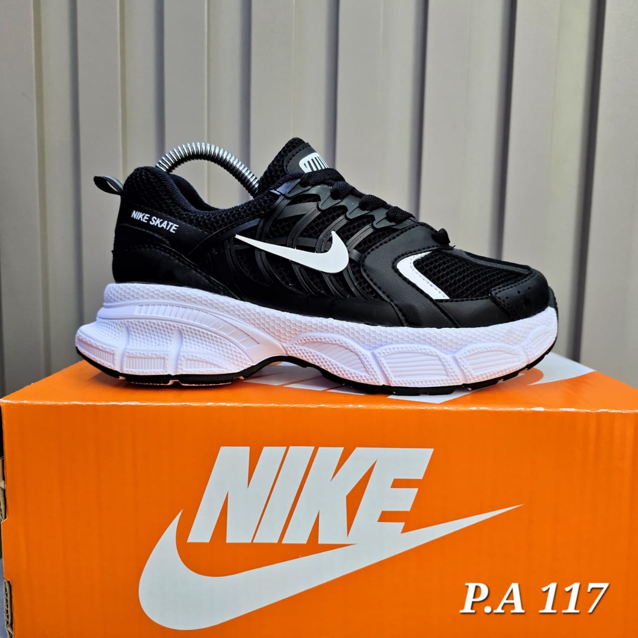Nike Stake Dama