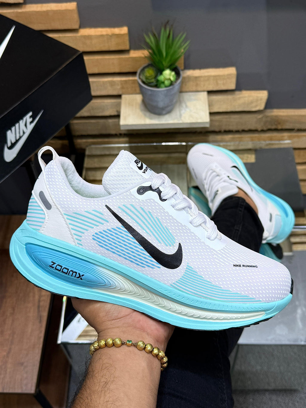 Zoom Unisex Caja